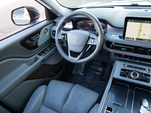 Used 2021 Lincoln Aviator Reserve w/ Equipment Group 202A image 9