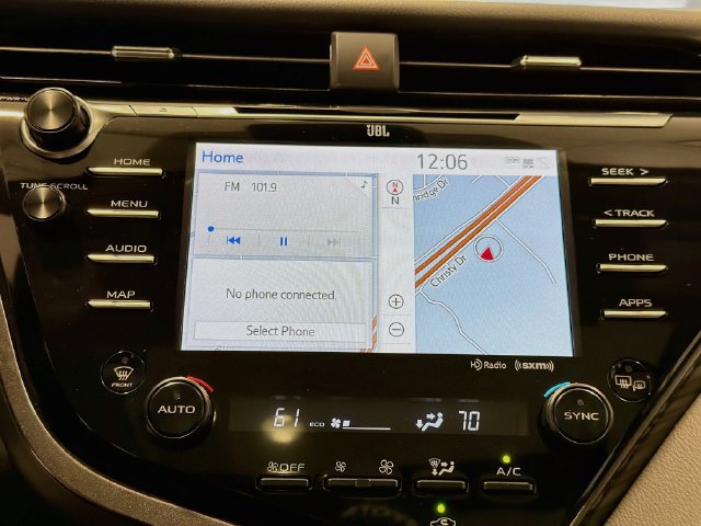 Used 2020 Toyota Camry XLE w/ Driver Assist Package FWD image 13