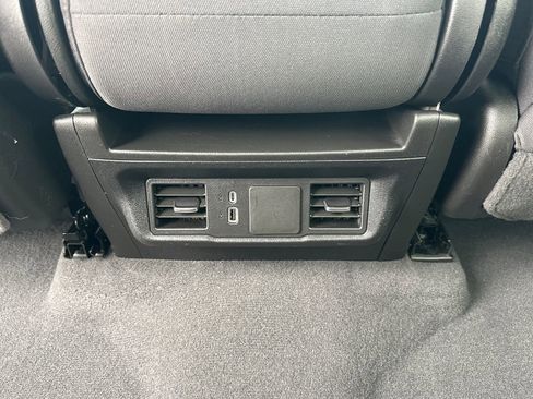 Used 2024 Chevrolet Silverado 1500 Custom image 25