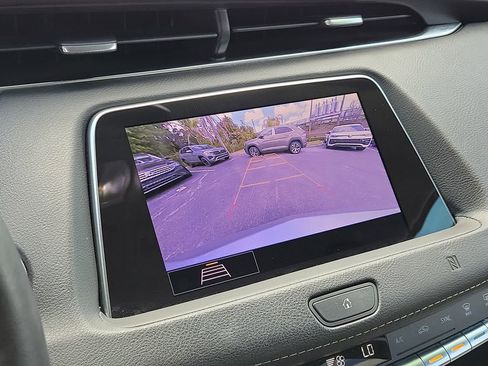 Used 2020 Cadillac XT4 Premium Luxury image 26