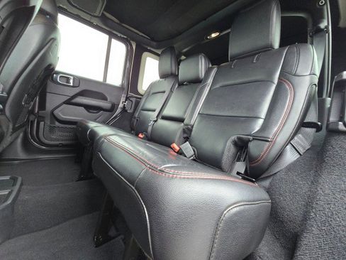 Used 2021 Jeep Wrangler Unlimited Rubicon w/ Dual Top Group image 19