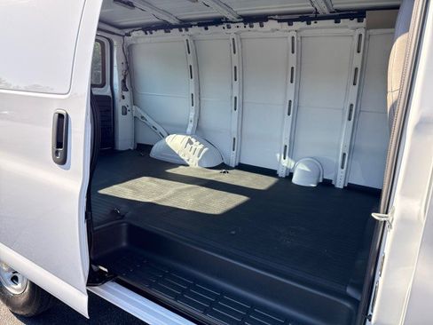 New 2025 Chevrolet Express 2500 image 12