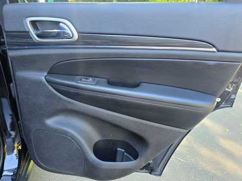 Used 2020 Jeep Grand Cherokee Limited w/ Premium Lighting Group RWD image 20