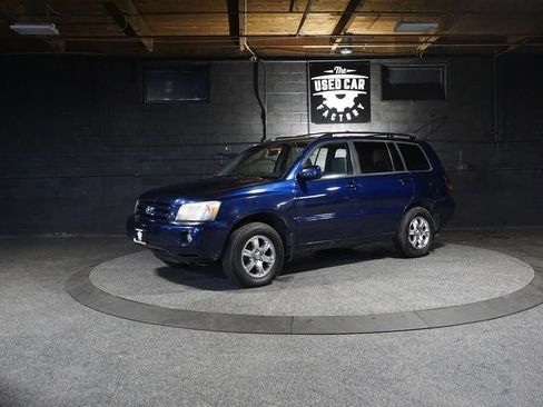 Used 2006 Toyota Highlander 4WD V6 w/ 3rd Row image 1