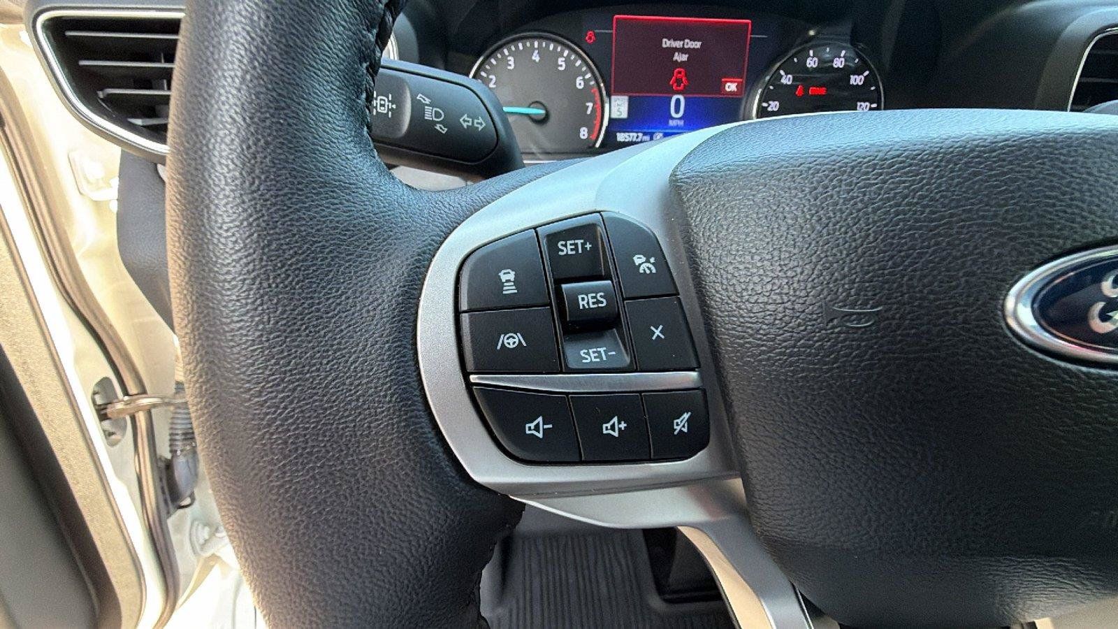Used 2023 Ford Explorer XLT w/ Equipment Group 202A RWD image 29