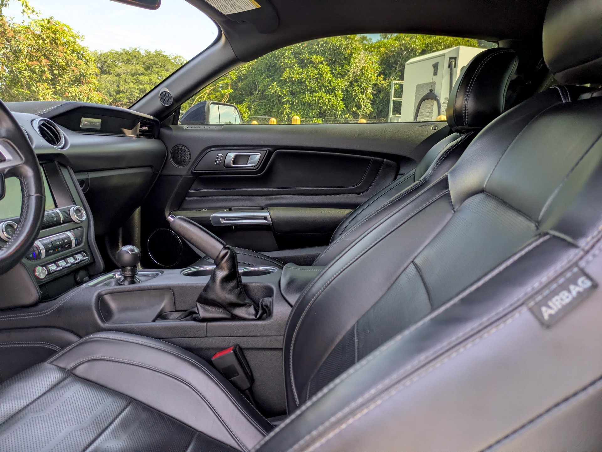 Used 2019 Ford Mustang GT Premium w/ Equipment Group 401A RWD image 22