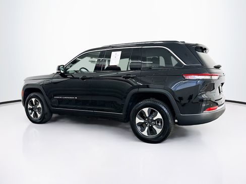 Used 2023 Jeep Grand Cherokee 4WD 4xe w/ Luxury Tech Group II image 5