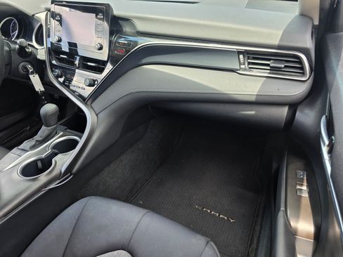 Used 2022 Toyota Camry LE FWD image 17