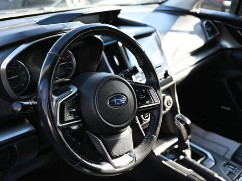 Used 2017 Subaru Impreza 2.0i Limited image 16