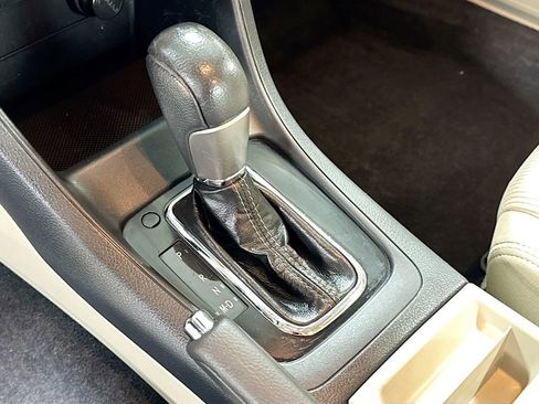 Used 2015 Subaru Impreza 2.0i Sport Premium image 14