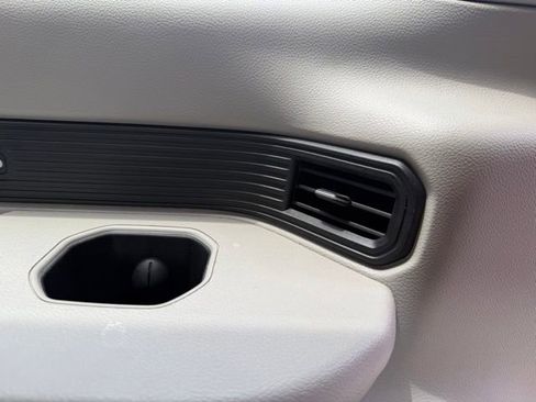 Used 2024 Jeep Wagoneer Series II w/ Flexible Seating Group RWD image 24