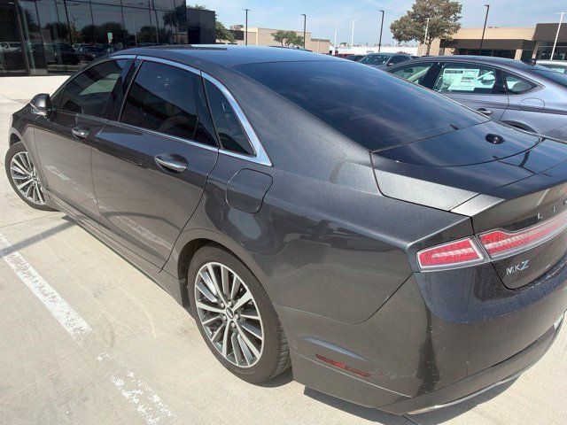 Used 2019 Lincoln MKZ Reserve FWD image 3