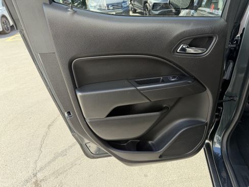 Used 2018 Chevrolet Colorado LT w/ Luxury Package, Chrome AWD/4WD image 23