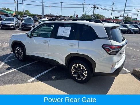 Used 2025 Subaru Forester Premium AWD/4WD image 5