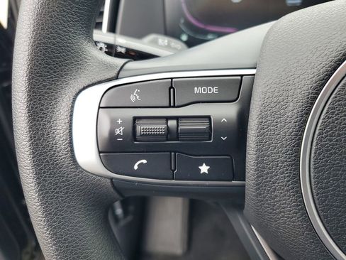 Used 2024 Kia Sportage LX image 11