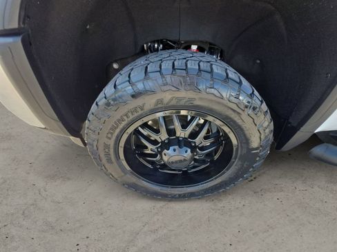 Used 2024 GMC Sierra 2500 Pro w/ 1SA Pro Safety Plus Package AWD/4WD image 14