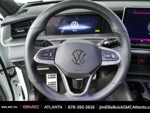 Used 2026 Volkswagen Tiguan SE R-Line FWD image 7