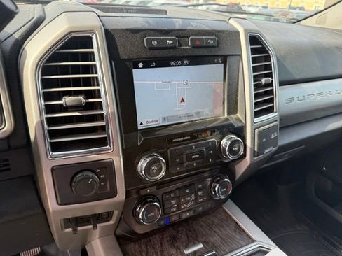 Used 2017 Ford F350 Lariat w/ Chrome Package AWD/4WD image 16