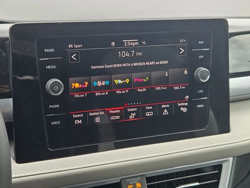 New 2026 Volkswagen Taos SEL AWD/4WD image 18