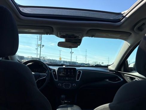 Used 2024 Chevrolet Malibu LT image 36