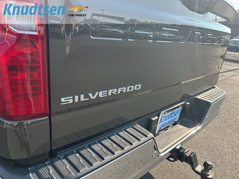 Used 2024 Chevrolet Silverado 1500 LT w/ Safety Package AWD/4WD image 11