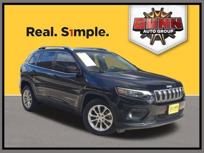 Used 2019 Jeep Cherokee Latitude w/ Popular Appearance Group