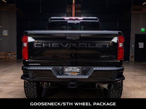 Used 2024 Chevrolet Silverado 2500 High Country w/ LPO, Dark Essentials Package image 8