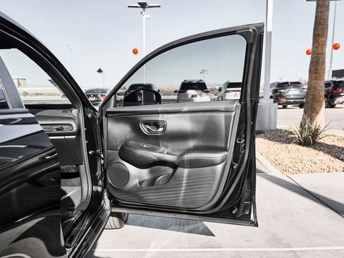 Used 2024 Honda HR-V Sport image 9