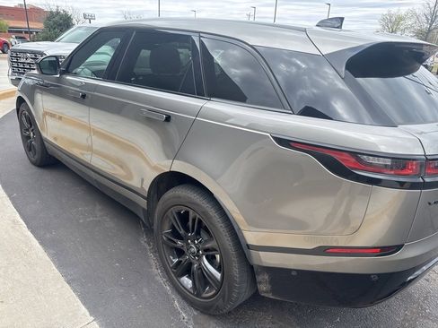 Used 2021 Land Rover Range Rover Velar R-Dynamic S image 4