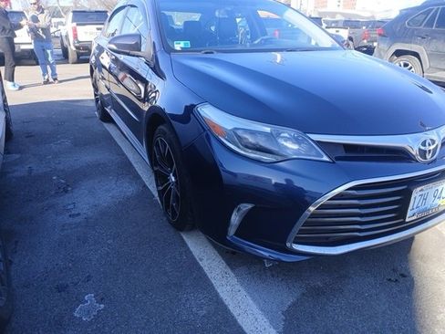 Used 2016 Toyota Avalon Limited image 1