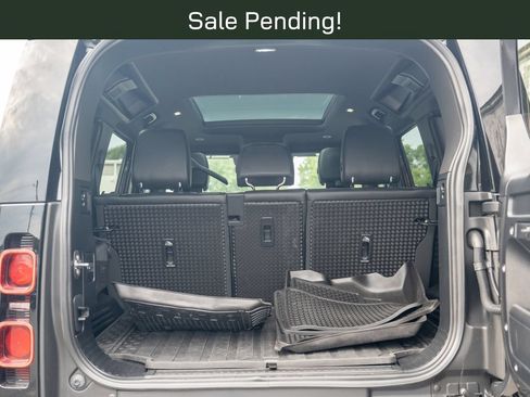 Certified 2024 Land Rover Defender 110 X-Dynamic SE AWD/4WD image 38