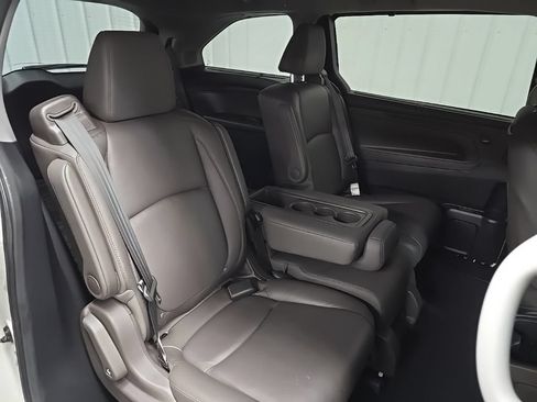 Used 2019 Honda Odyssey Elite image 17