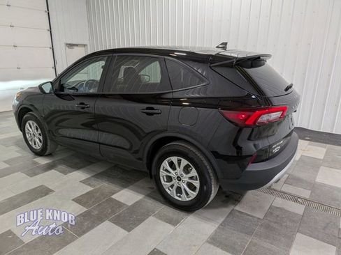 Used 2025 Ford Escape Active image 2