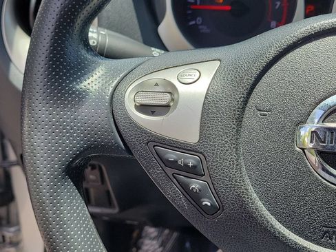 Used 2015 Nissan Juke S FWD image 26