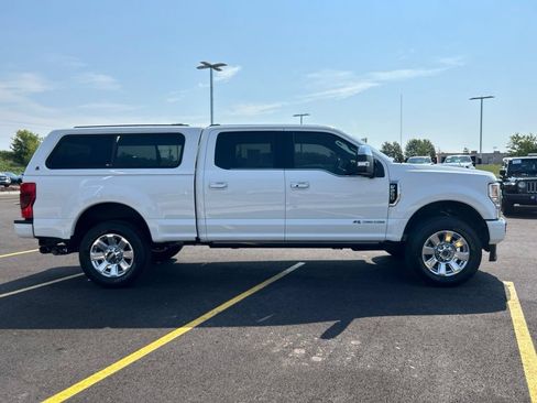 Certified 2021 Ford F250 Platinum w/ FX4 Off-Road Package AWD/4WD image 6