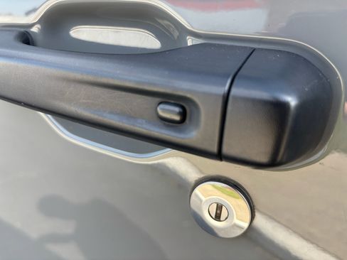 Used 2023 Jeep Wrangler Unlimited Sport image 34