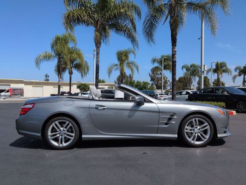 Used 2015 Mercedes-Benz SL 400 image 11