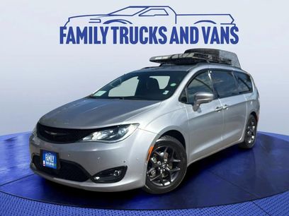 Used 2019 Chrysler Pacifica Touring-L w/ Advanced Safetytec Group