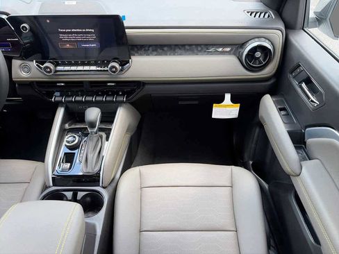 New 2026 Chevrolet Colorado ZR2 w/ Technology Package AWD/4WD image 14