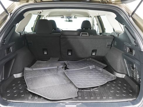 Used 2025 Subaru Outback Premium AWD/4WD image 13