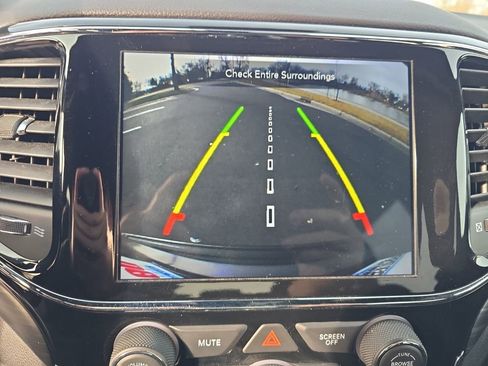 Used 2021 Jeep Grand Cherokee Laredo X image 22