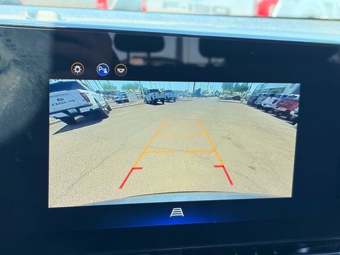 Used 2025 Chevrolet Equinox RS FWD image 21