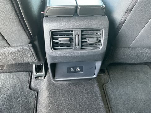 Used 2021 Nissan Rogue SV FWD image 23