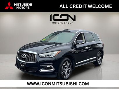 Used 2019 INFINITI QX60 Luxe w/ Essential Package