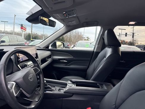 Used 2024 Toyota Grand Highlander XLE image 50