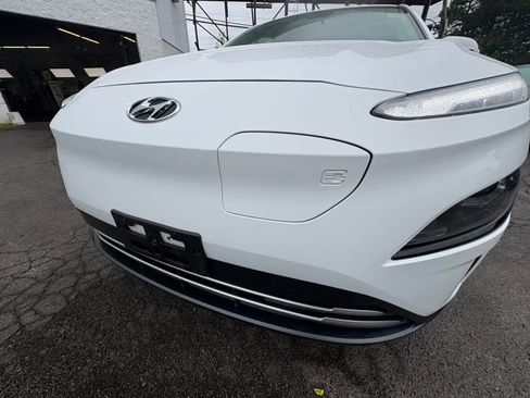 Used 2023 Hyundai Kona SE FWD image 38