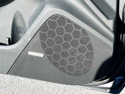 Certified 2025 Subaru Crosstrek 2.5i Limited w/ Popular Package #4A image 18