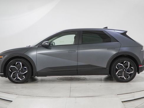 Used 2024 Hyundai Ioniq 5 SEL AWD/4WD image 5