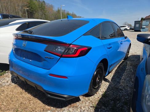 Used 2025 Honda Civic Sport image 4