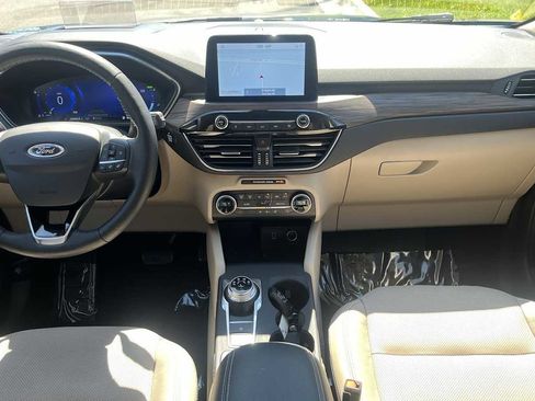 Used 2020 Ford Escape Titanium w/ Titanium Premium Package 2.0 image 22